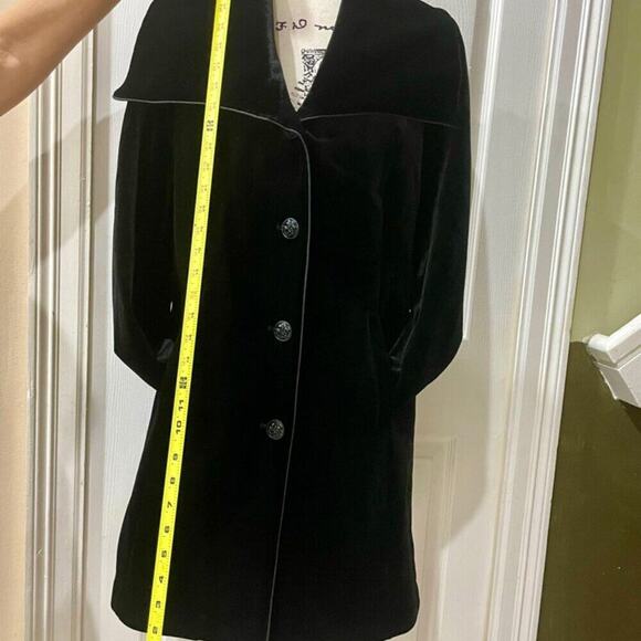 LAUNDRY BY SHELLI SEGAL COAT VELVET BLACK SZ LARGE SOPHISTICATED LUXURY CORE - Picture 3 of 15
